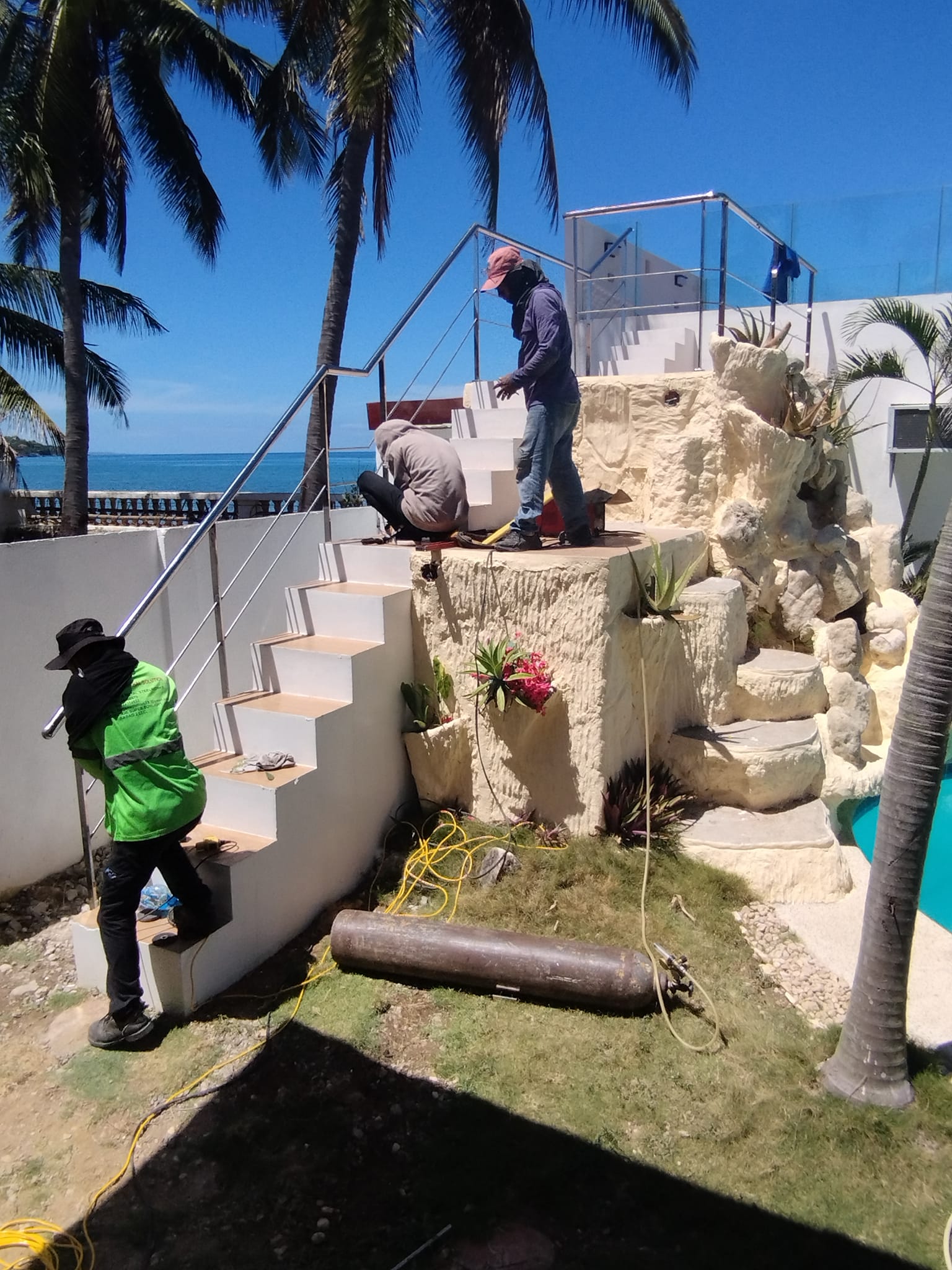 Railings — Luyang